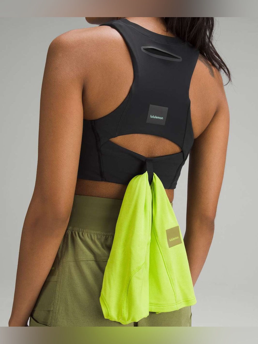 Lululemon Size 8 Storage Hike Bra Black Run Phone Pocket Shirt Loop Ultra